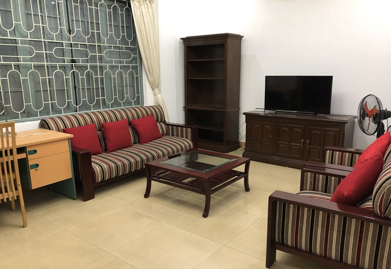 Cheap 02 bedroom apartment for rent in Nghi Tam, Tay Ho