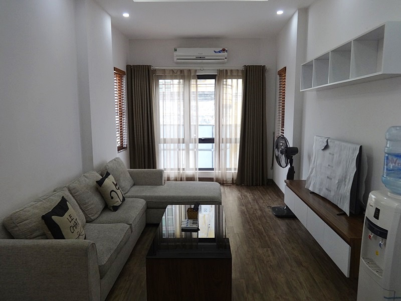 Balcony 02 bedroom apartment for rent in Nghi Tam, Tay Ho