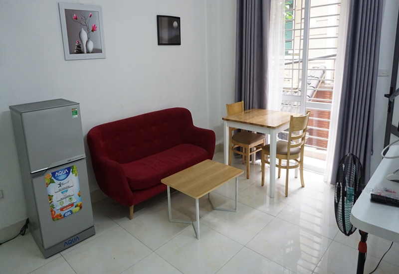 Balcony 01 bedroom apartment for rent in Nguyen Thi Dinh, Cau Giay