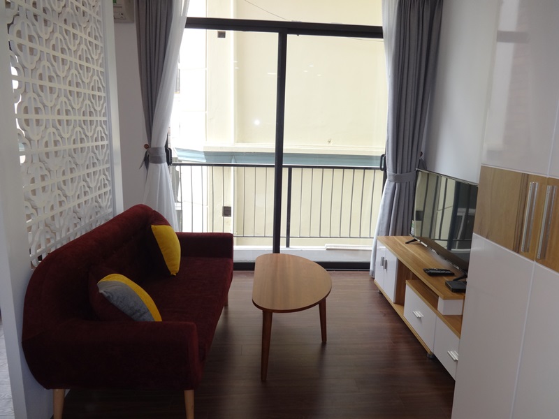 Nice studio apartment for rent with 01 bedroom in Xuan Dieu, Tay Ho