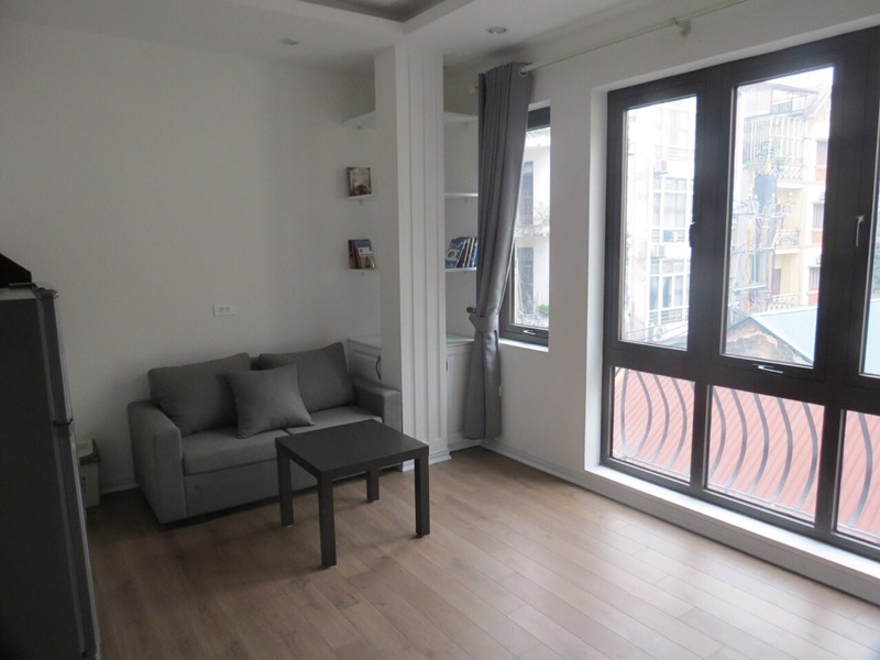 Nice terrace, apartment for rent with 01 bedroom in Doi Can, Ba Dinh