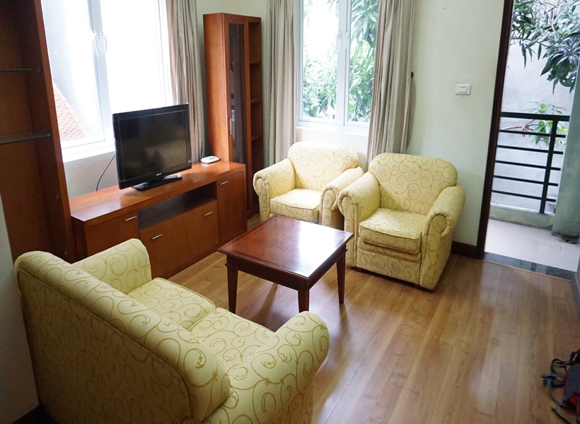 Big balcony 01 bedroom apartment for rent in Ta Quang Buu, Hai Ba Trung district