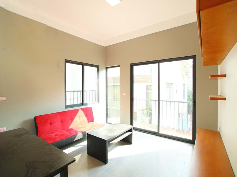Brand new apartment for rent with 02 bedroom in Ngoc Thuy, Long Bien