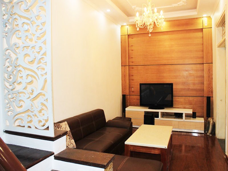 House for rent with 04 bedrooms in Thuy Khue, Ba Dinh, Tay Ho