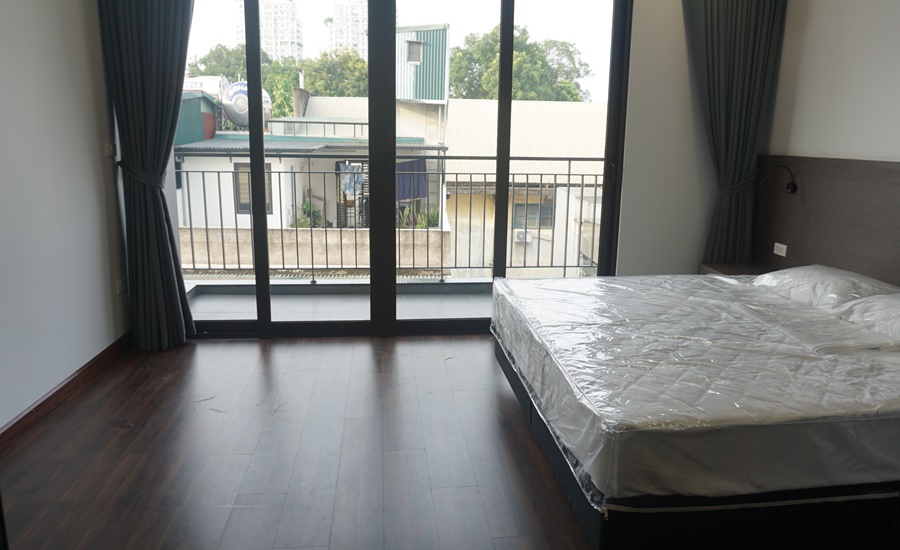 Balcony apartment for rent with 01 bedroom in Doi Can, Hoang Hoa Tham, Ba Dinh