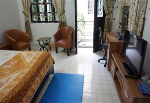 Balcony studio for rent with 01 bedroom in Ngoc Ha, Ba Dinh