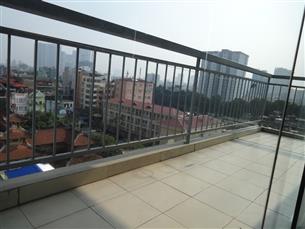 Big size apartment for rent with 01 bedroom in Lang Ha, Dong Da.