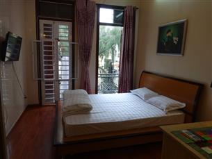 Balcony apartment for rent with 01 bedroom in Van Ho, Hai Ba Trung district