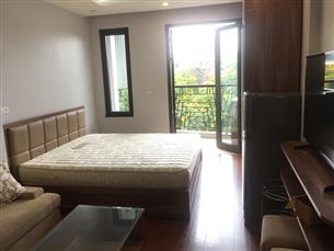 Lake view studio for rent with 01 bedroom in Truc Bach, Ba Dinh